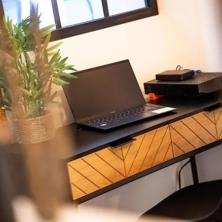 Apartment Le Coup De Coeur - Proche Sanctuaire Et Commerces - Wifi - Neuf *